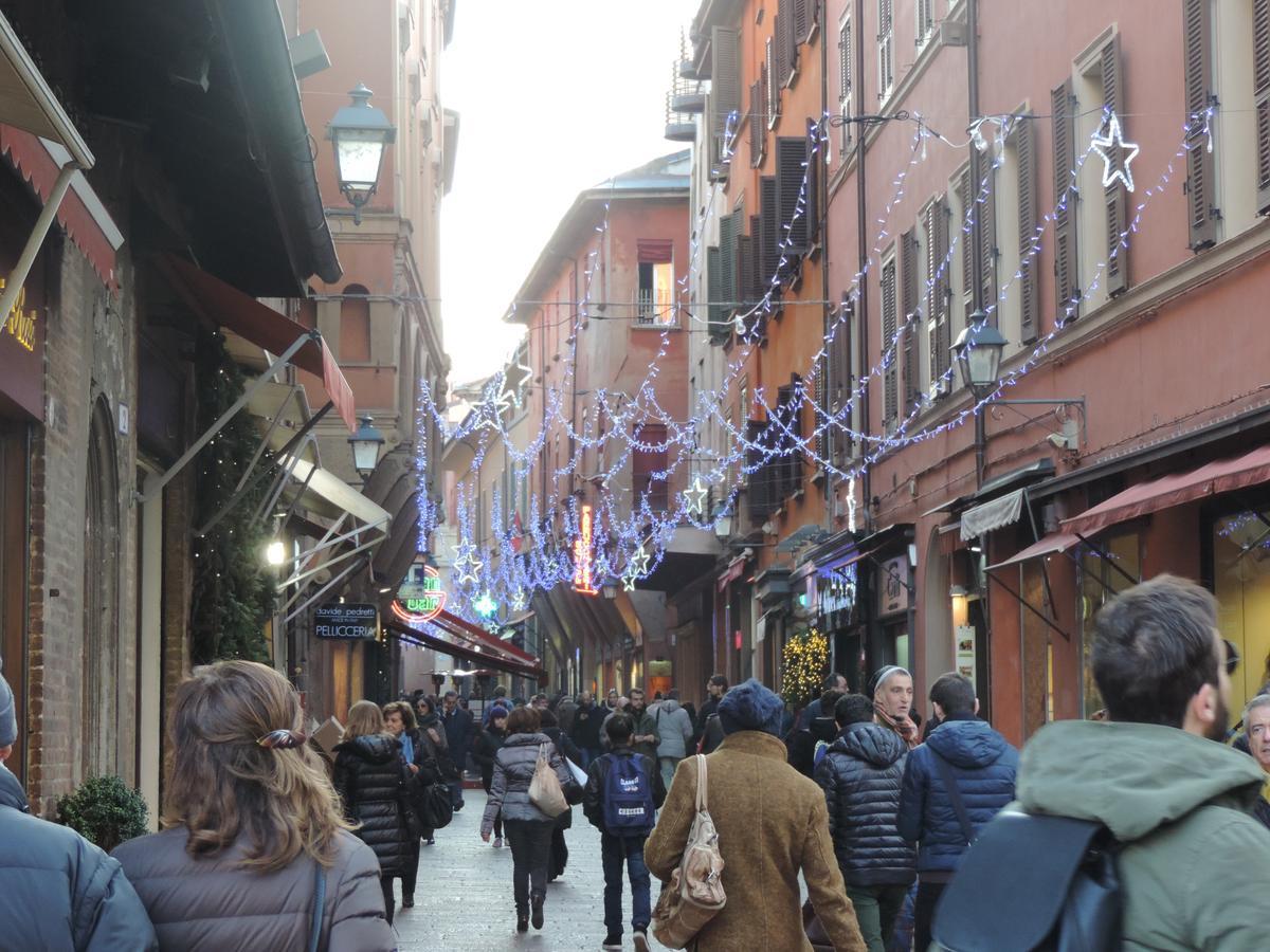 B&B Piazza Grande Bologna Bagian luar foto